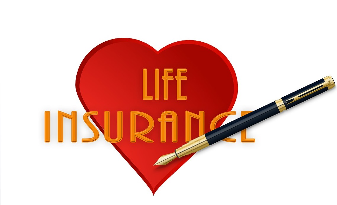 Things to look at when looking at life insurance quotes
