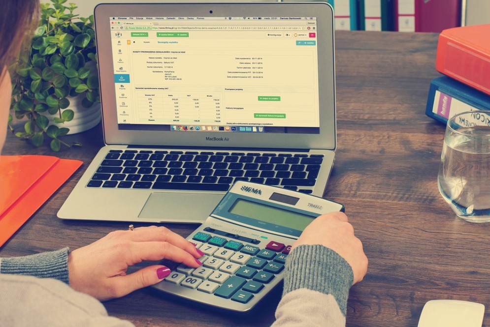 Main benefits of hiring payroll accounting services